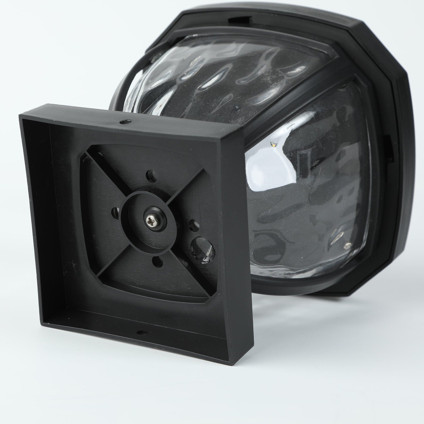 Capuchon de poteau solaire en plastique noir 4x4 avec lentille en verre – 5,1 H x 6,9 L x 6,9 P