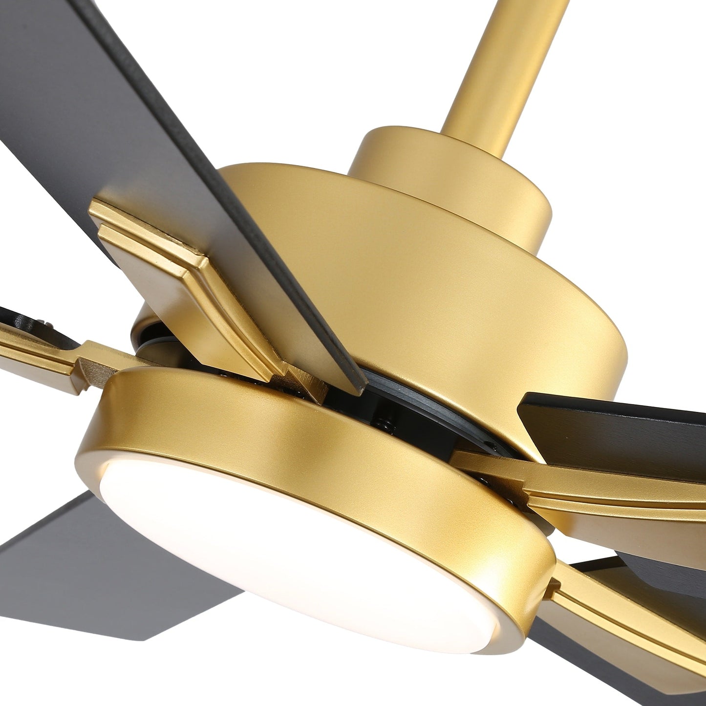 Ventilateur de plafond à DEL de 52 po avec kit d'éclairage et télécommande - 5 pales