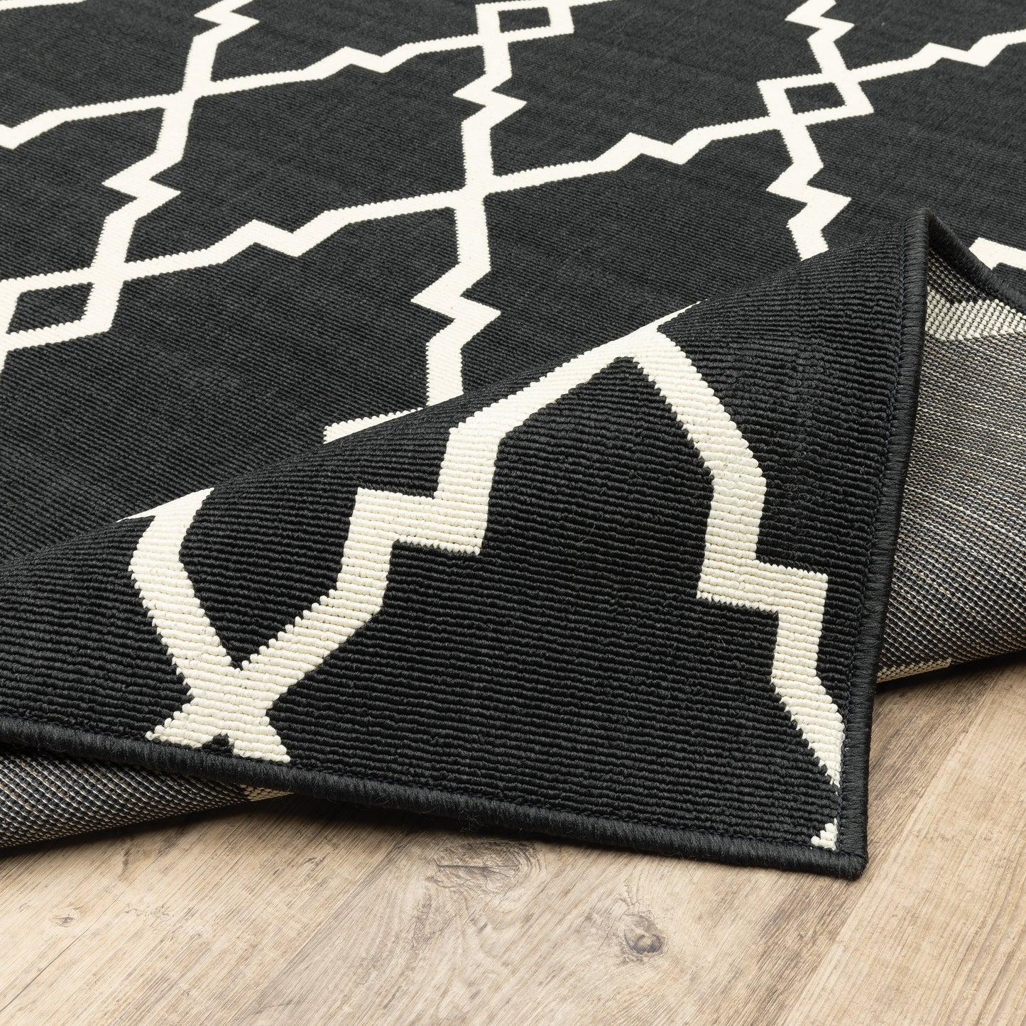 Tapis d'intérieur et d'extérieur Vista Home Malta Lattice noir/blanc cassé.