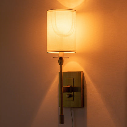 Applique murale d'intérieur à 1 ampoule, noire mate, câblée/enfichable, à intensité variable, avec abat-jour en tissu