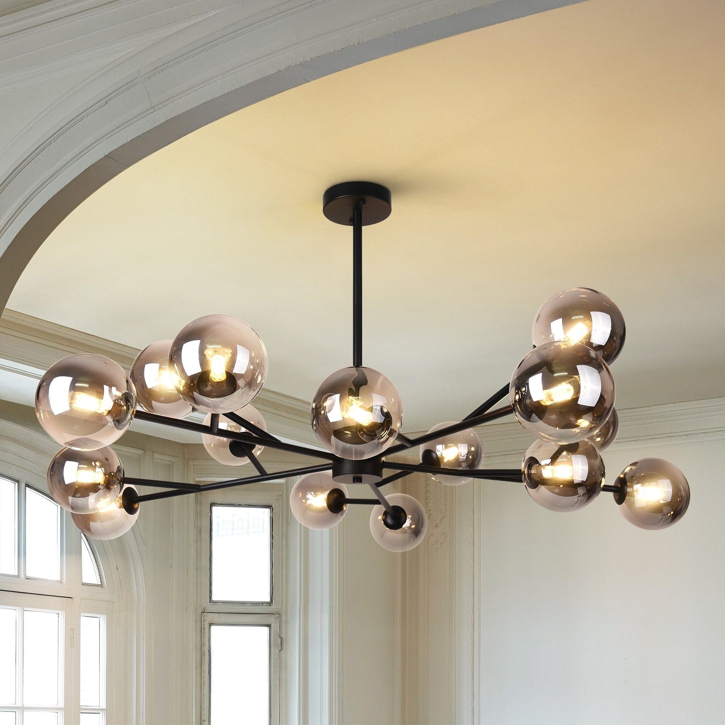 Lustre linéaire moderne à 15 lumières pour îlot de cuisine Sputnik avec branches et globes en verre