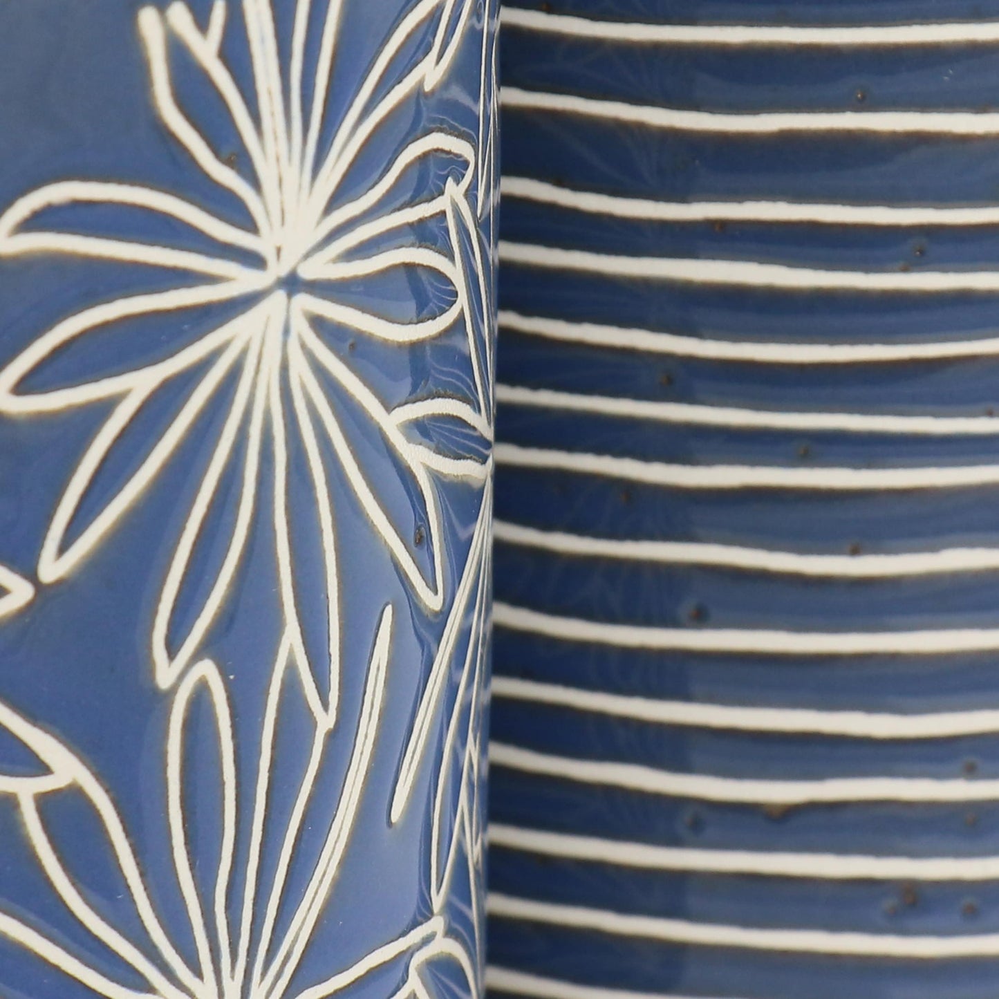Tasse en grès de 19 onces à motifs assortis