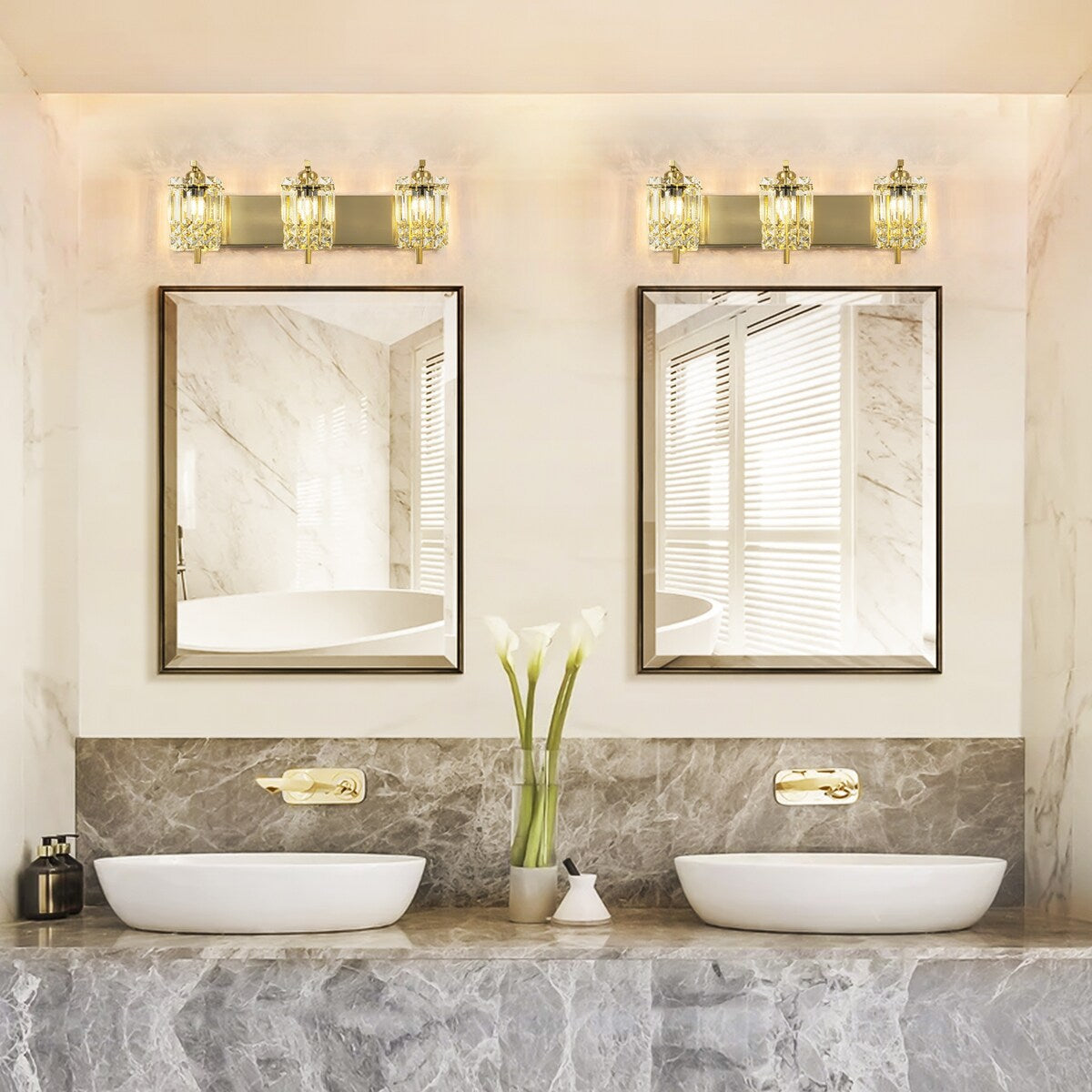 Applique murale en cristal à 3 lumières pour miroir de salle de bain moderne et glamour