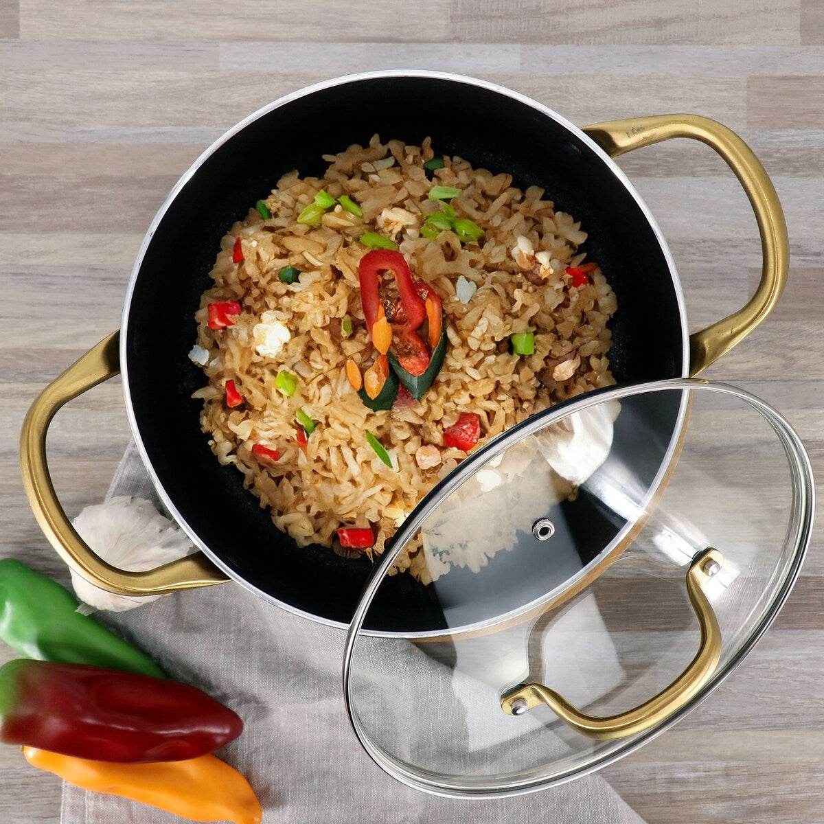 Cocotte antiadhésive en aluminium de 5 litres avec couvercle, noir et or