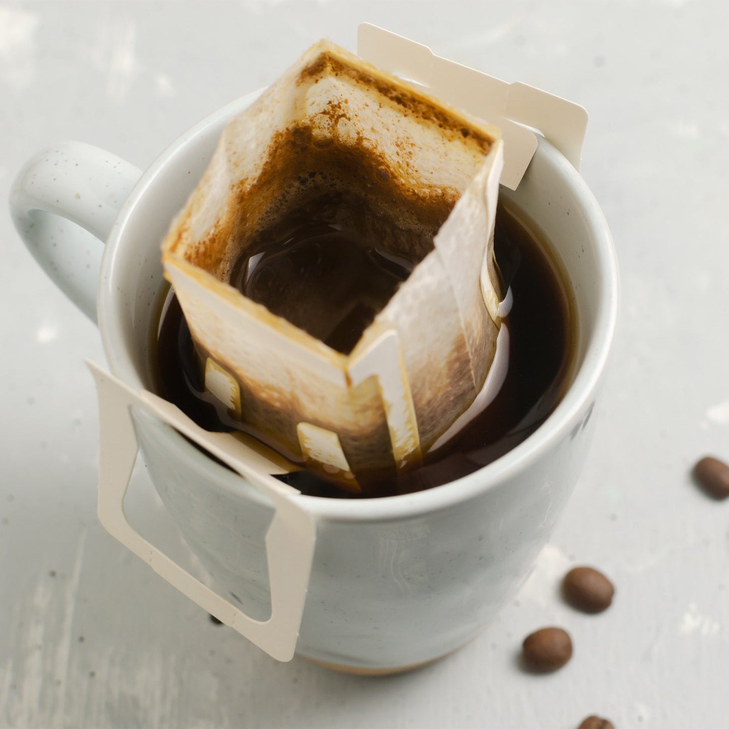 Lot de 50 filtres à café en papier, à suspendre aux oreilles, pour la maison et le bureau – Blanc
