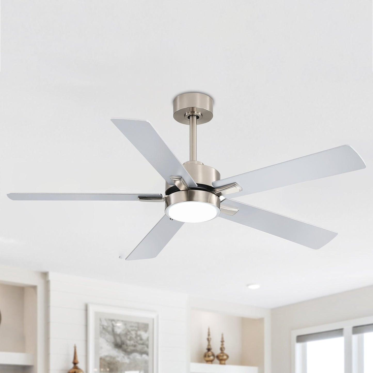 Ventilateur de plafond à DEL de 52 po avec kit d'éclairage et télécommande - 5 pales