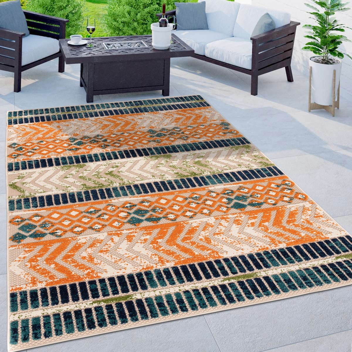 Tapis d'intérieur/extérieur géométrique vieilli World Rug Gallery