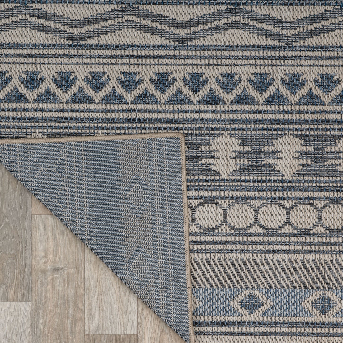 Tapis d'intérieur/extérieur bohème moderne de la World Rug Gallery