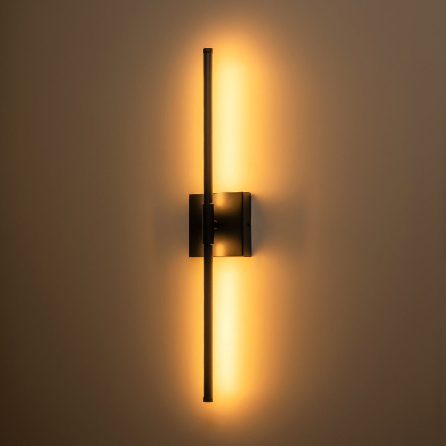 Applique murale de salle de bain à 1 ampoule, 23,6 po, moderne, linéaire, à intensité variable, à DEL intégrée