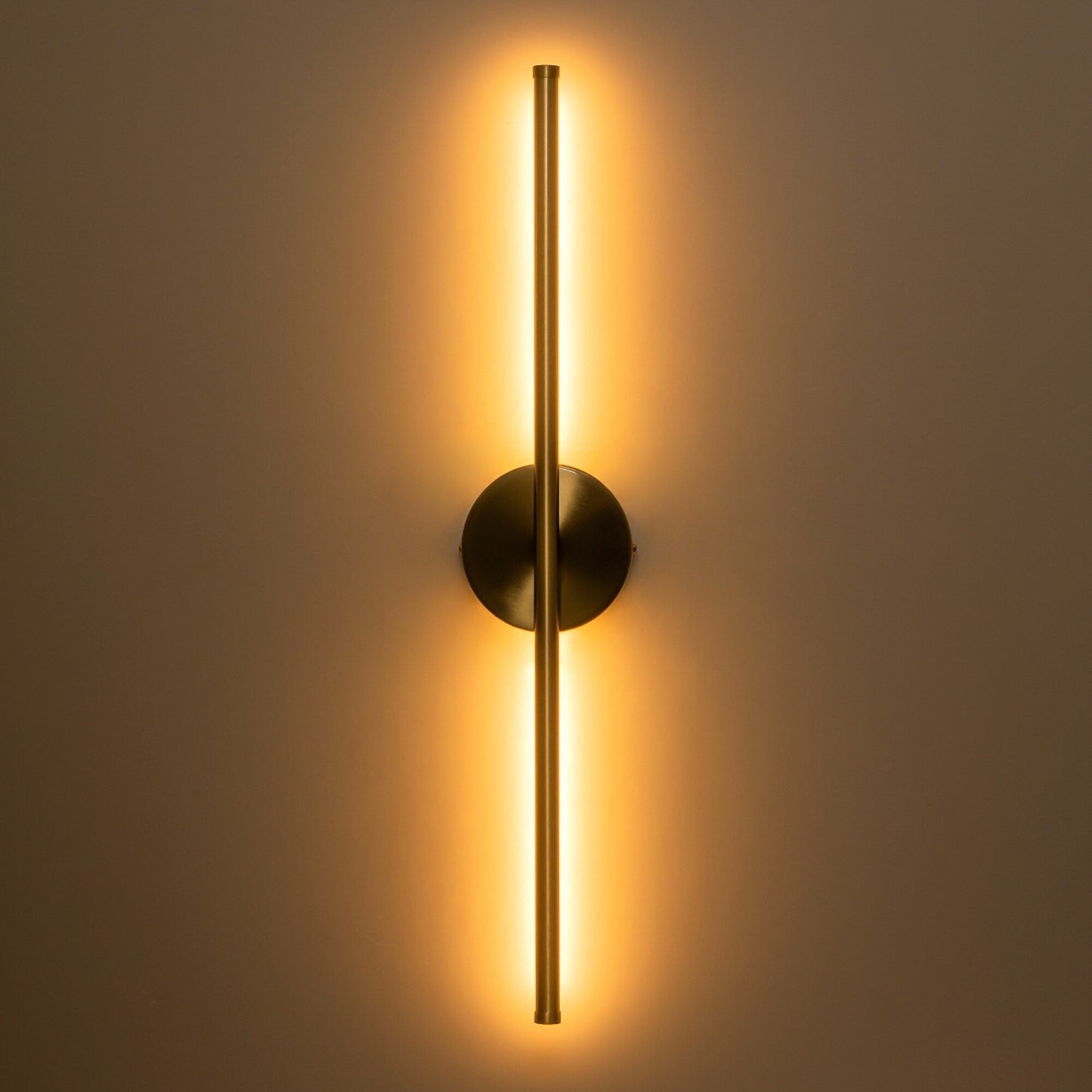 Applique murale de salle de bain à 1 ampoule, 23,6 po, moderne, linéaire, à intensité variable, à DEL intégrée