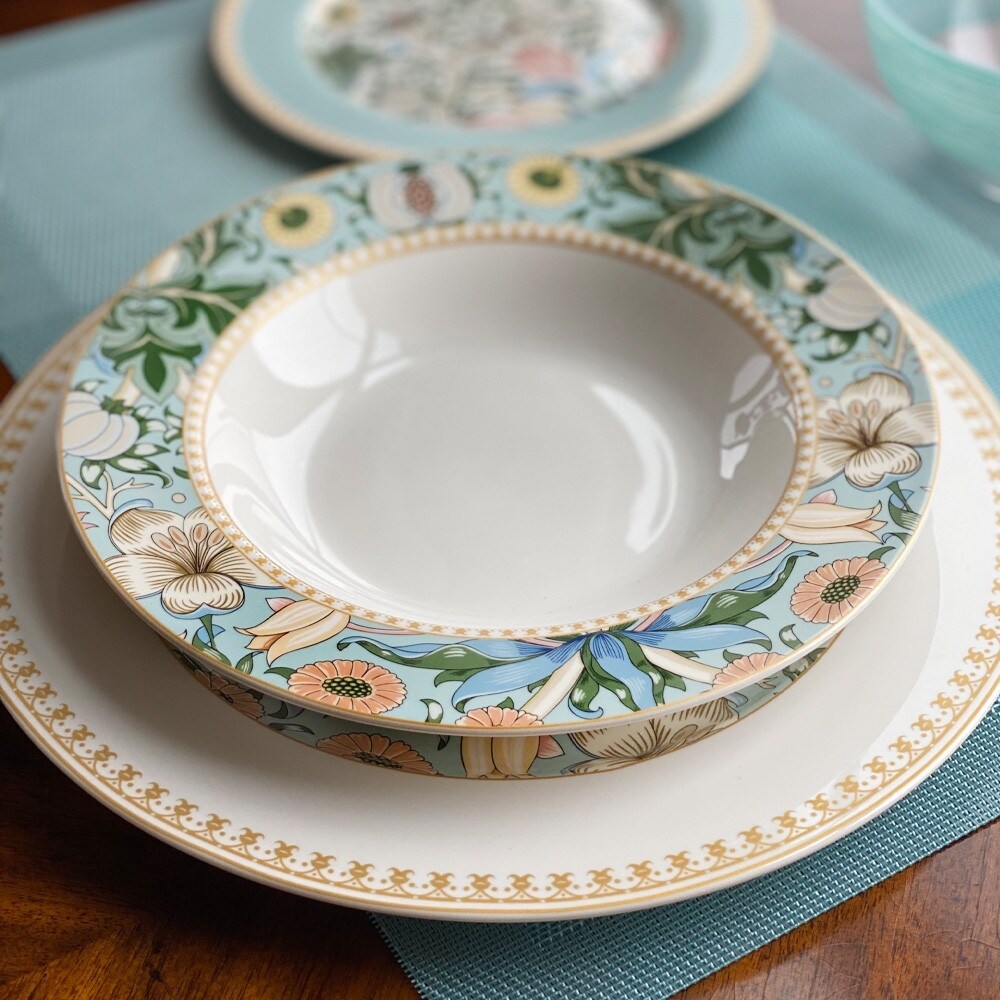 Service de table en porcelaine fine Morris Garden de STP Goods, 24 pièces pour 6 personnes