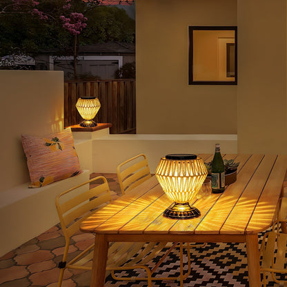 Lampe de chevet à panneau solaire en rotin tissé, intensité variable, décorative pour l'extérieur et l'intérieur