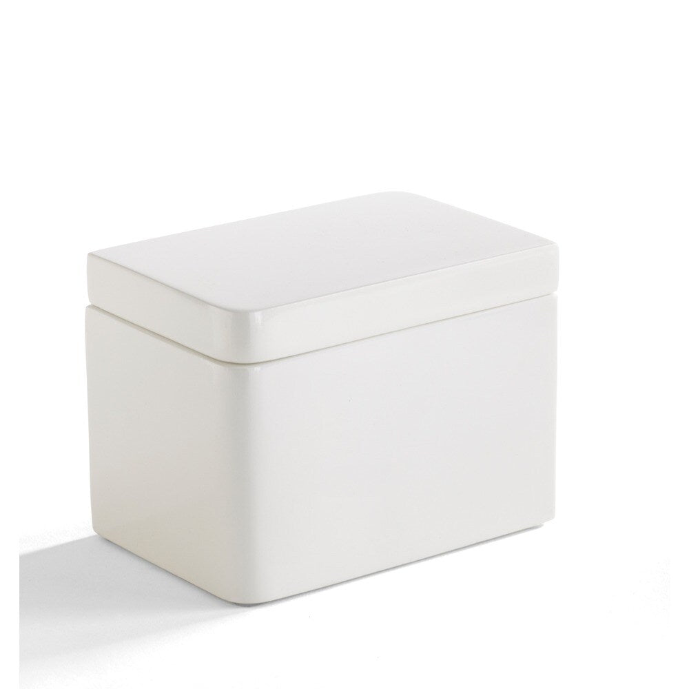 Collection d'accessoires de salle de bain en laque blanche unie