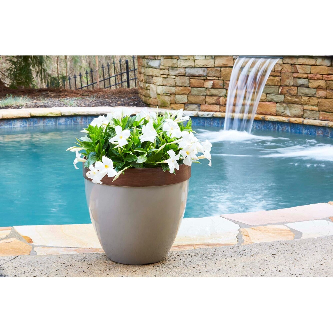 Jardinière en résine Hornsby de Southern Patio