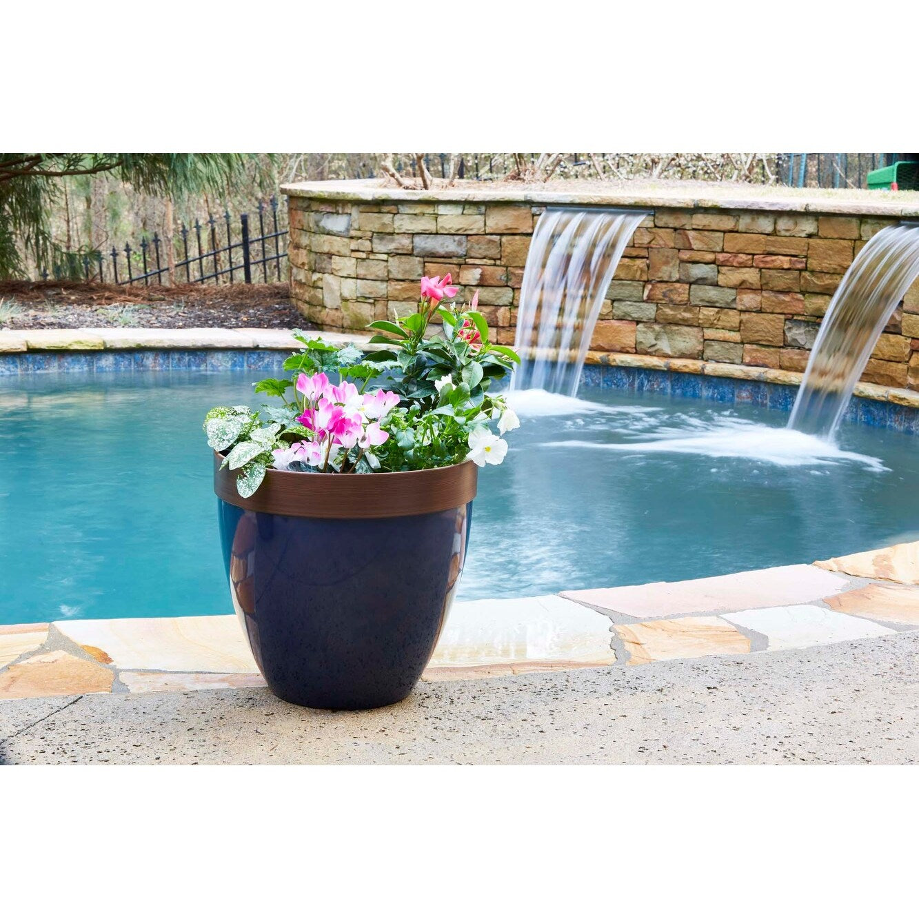 Jardinière en résine Hornsby de Southern Patio