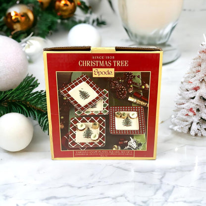 Ensemble de 4 assiettes carrées Spode en forme de sapin de Noël - 7 L x 7 l