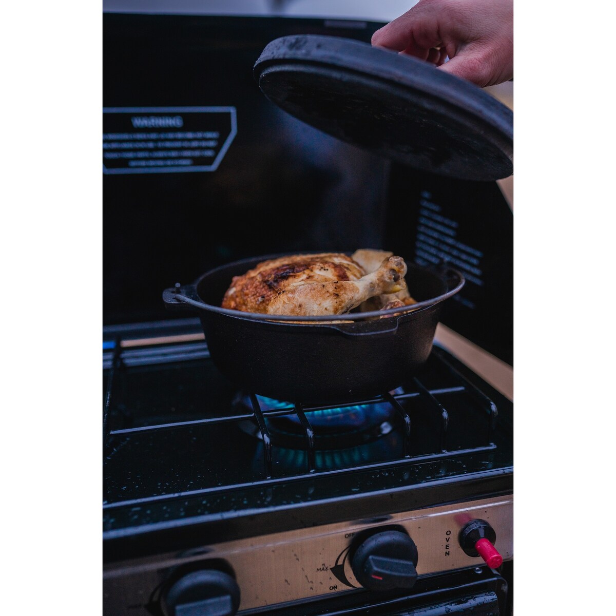Cocotte en fonte pré-assaisonnée Stansport 8 QT à fond plat - 12 L x 12 l x 5 H