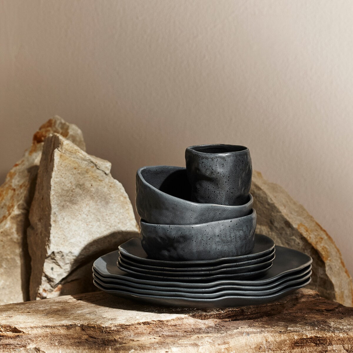 Service de table en grès Stone by Mercer Project ATIK