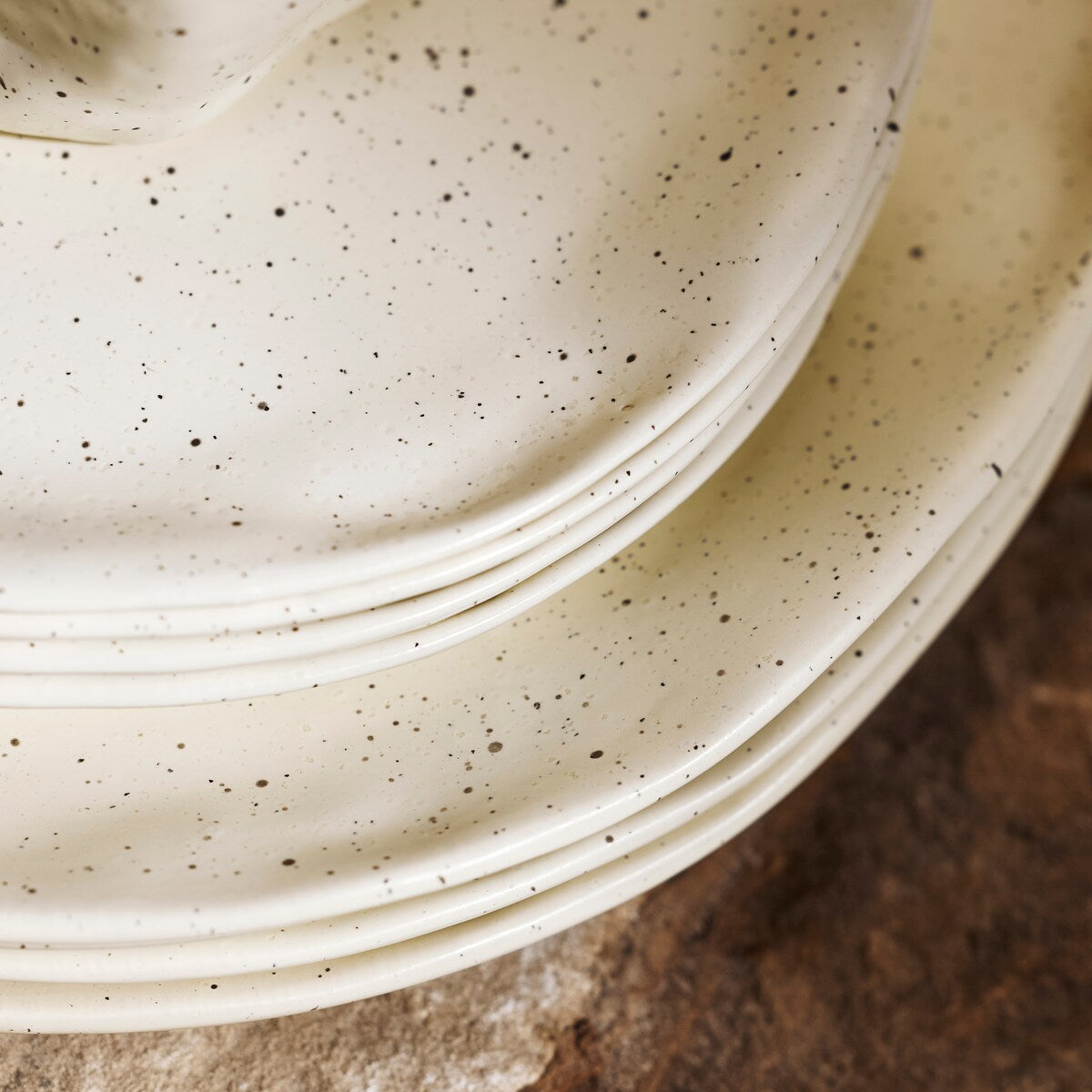 Service de table en grès Stone by Mercer Project ATIK