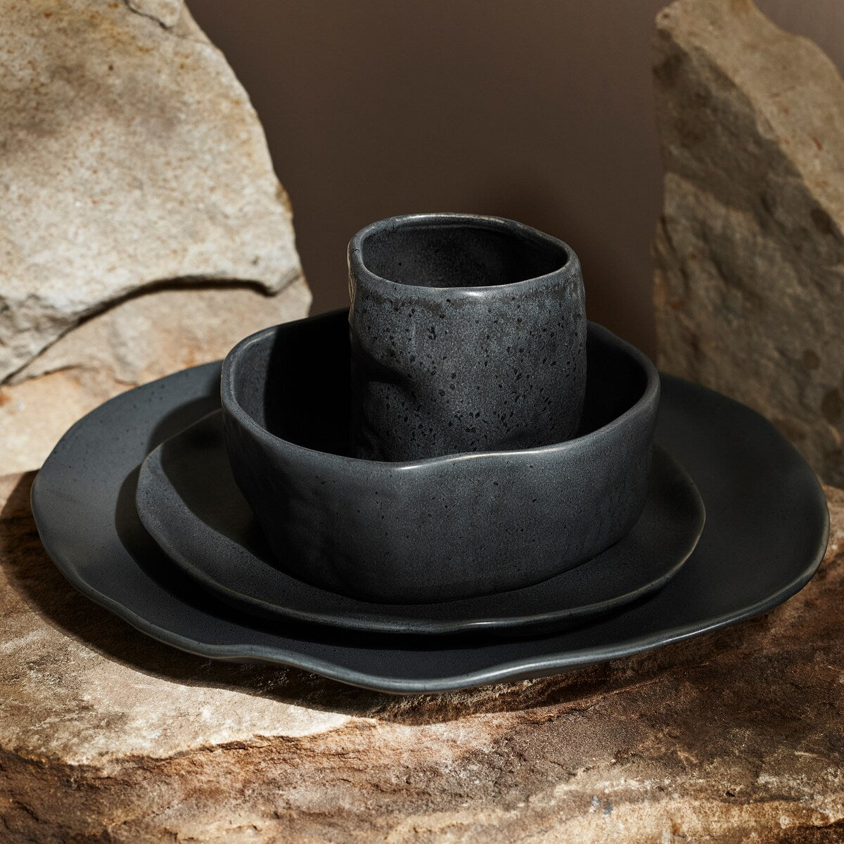 Service de table en grès Stone by Mercer Project ATIK