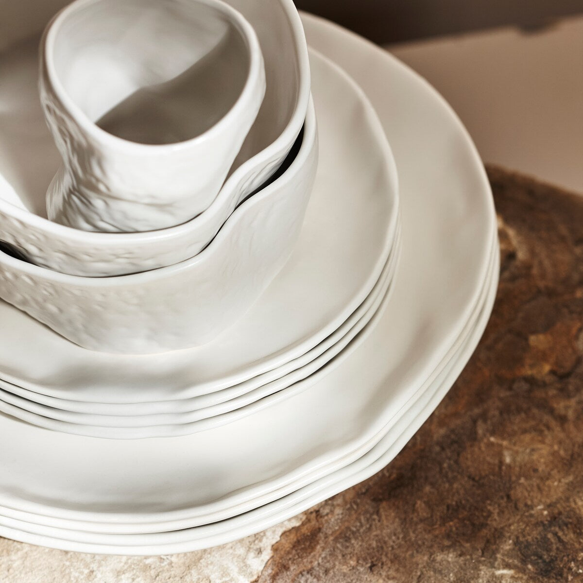 Service de table en grès Stone by Mercer Project ATIK