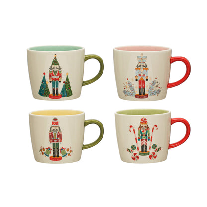Tasse en grès avec Casse-Noisette