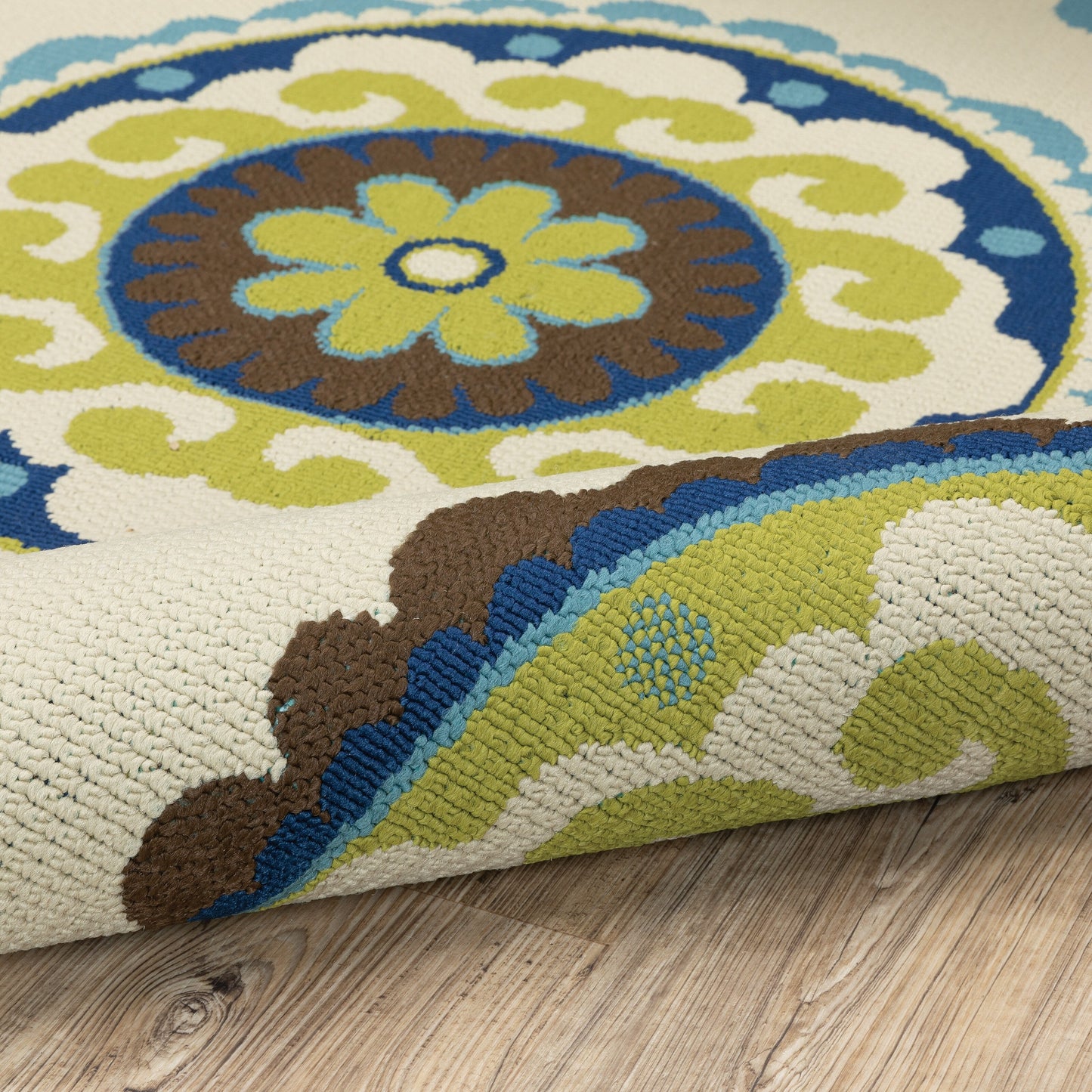 Tapis d'intérieur/extérieur à médaillons floraux Vista Home Catalina--