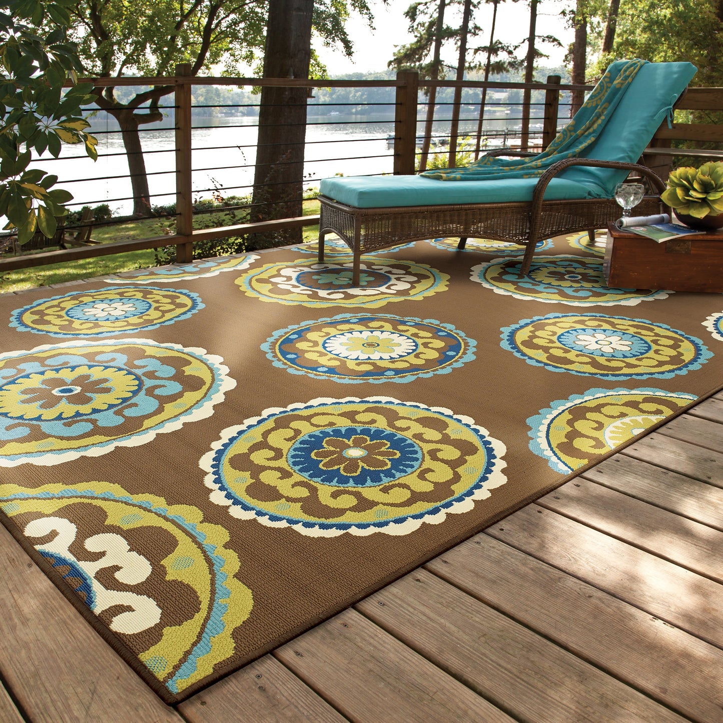 Tapis d'intérieur/extérieur à médaillons floraux Vista Home Catalina--