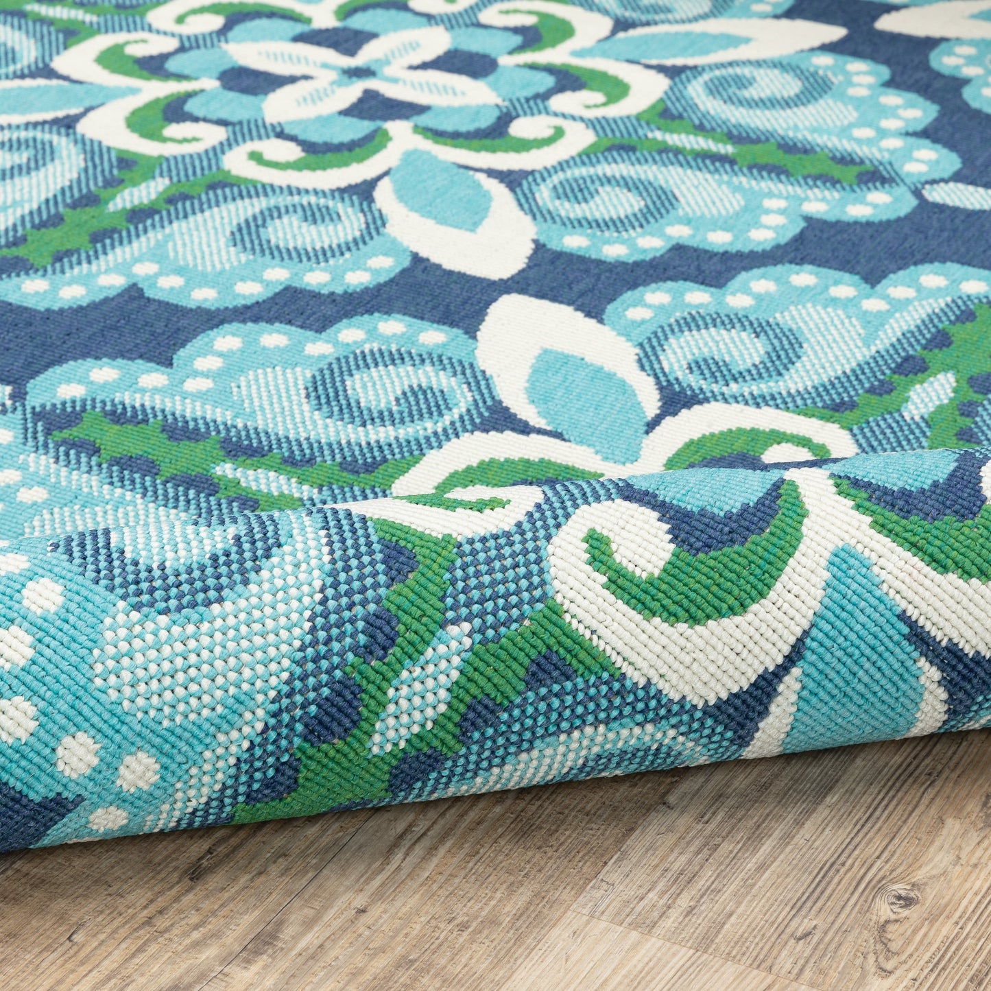 Tapis d'intérieur et d'extérieur Style Haven Martinque Medallion-