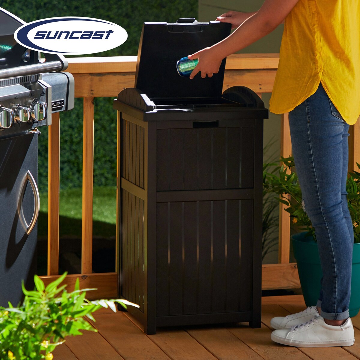 Poubelles dissimulées Suncast de 30 gallons pour l'extérieur et le cyberespace