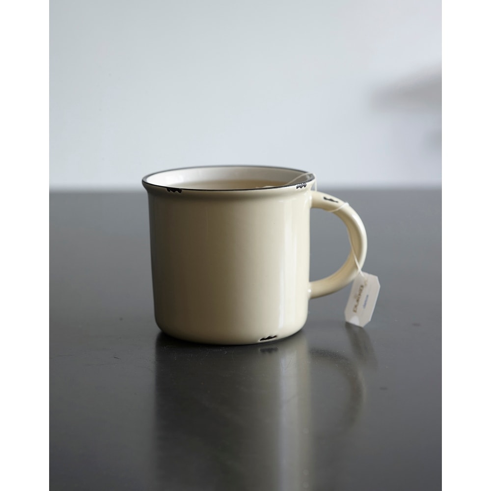 Tasses en fer blanc - Lot de 4