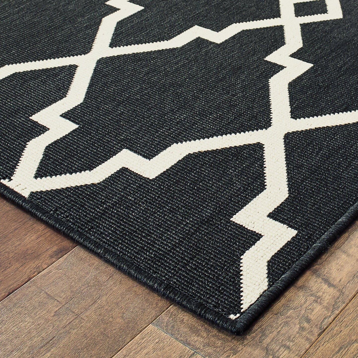 Tapis d'intérieur et d'extérieur Vista Home Malta Lattice noir/blanc cassé.