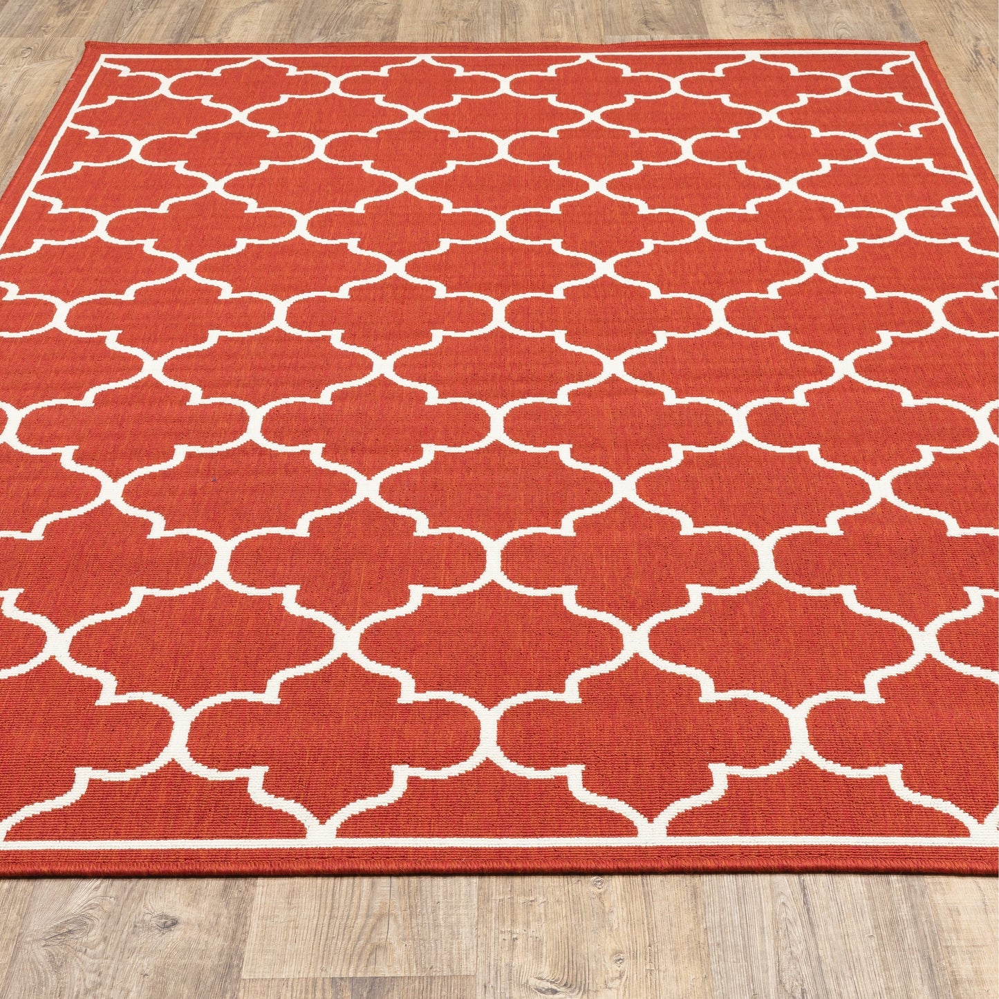 Tapis d'intérieur/extérieur en treillis blanc cassé/rouge brique Vista Home Martinique.