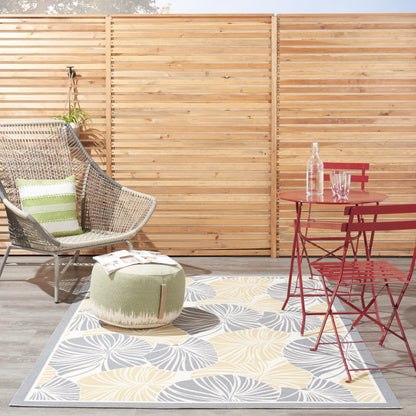 Tapis d'intérieur/extérieur moderne botanique Waverly Sun N' Shade