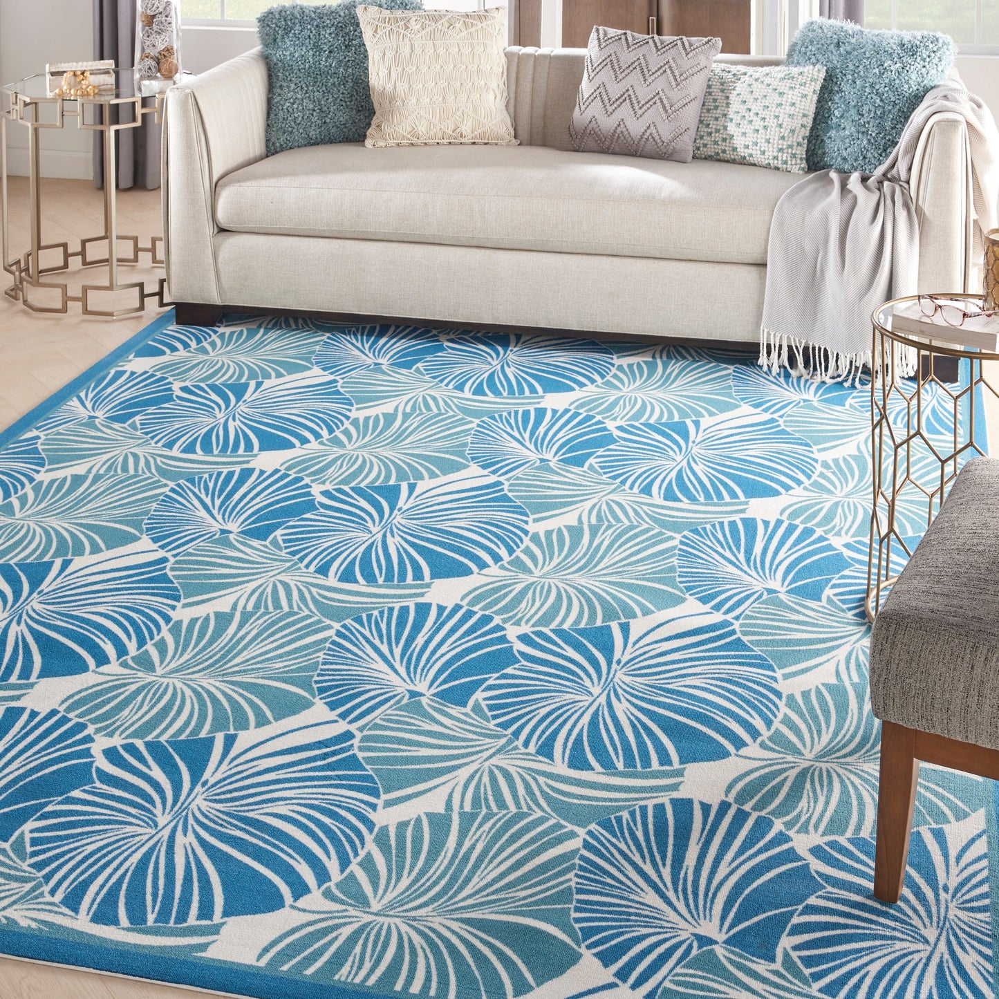 Tapis d'intérieur/extérieur moderne botanique Waverly Sun N' Shade