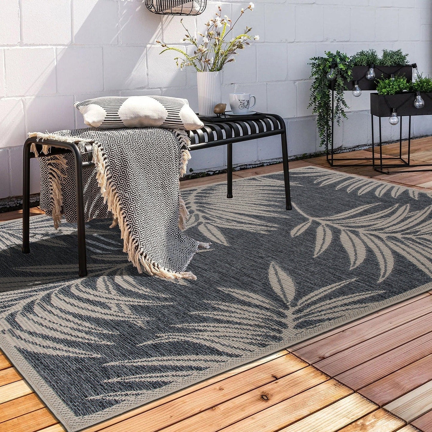 Tapis d'intérieur/extérieur à motif floral contemporain World Rug Gallery