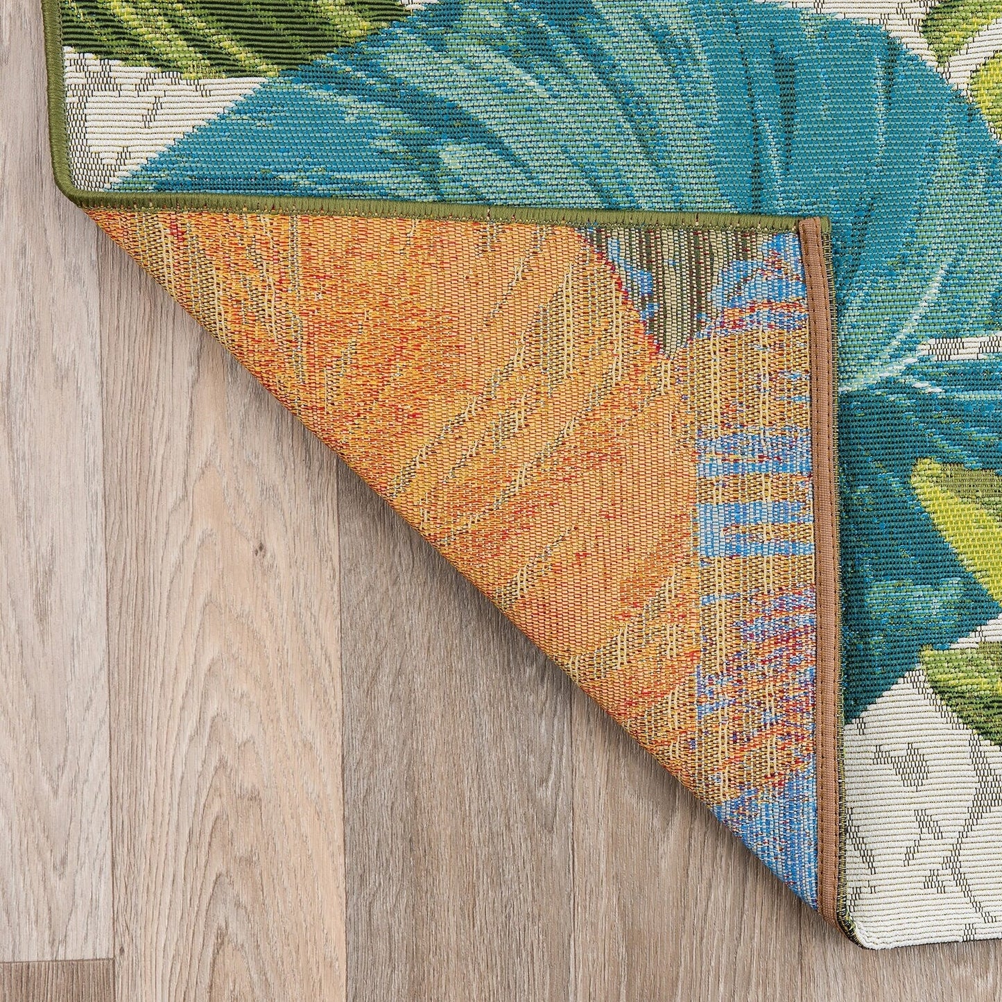 Tapis d'intérieur/extérieur contemporain à motif floral tropical de la World Rug Gallery