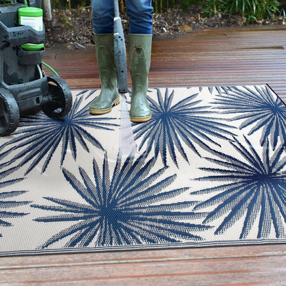 Tapis d'extérieur réversibles en plastique recyclé à motifs floraux tropicaux de la World Rug Gallery