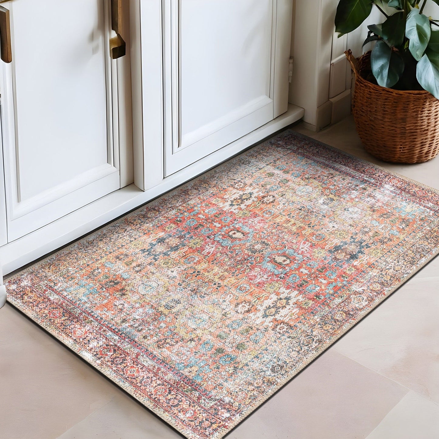 Tapis antidérapant lavable en machine, style transitionnel et vieilli, de la World Rug Gallery