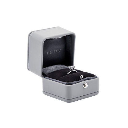 Bague solitaire en diamant (1 carat)